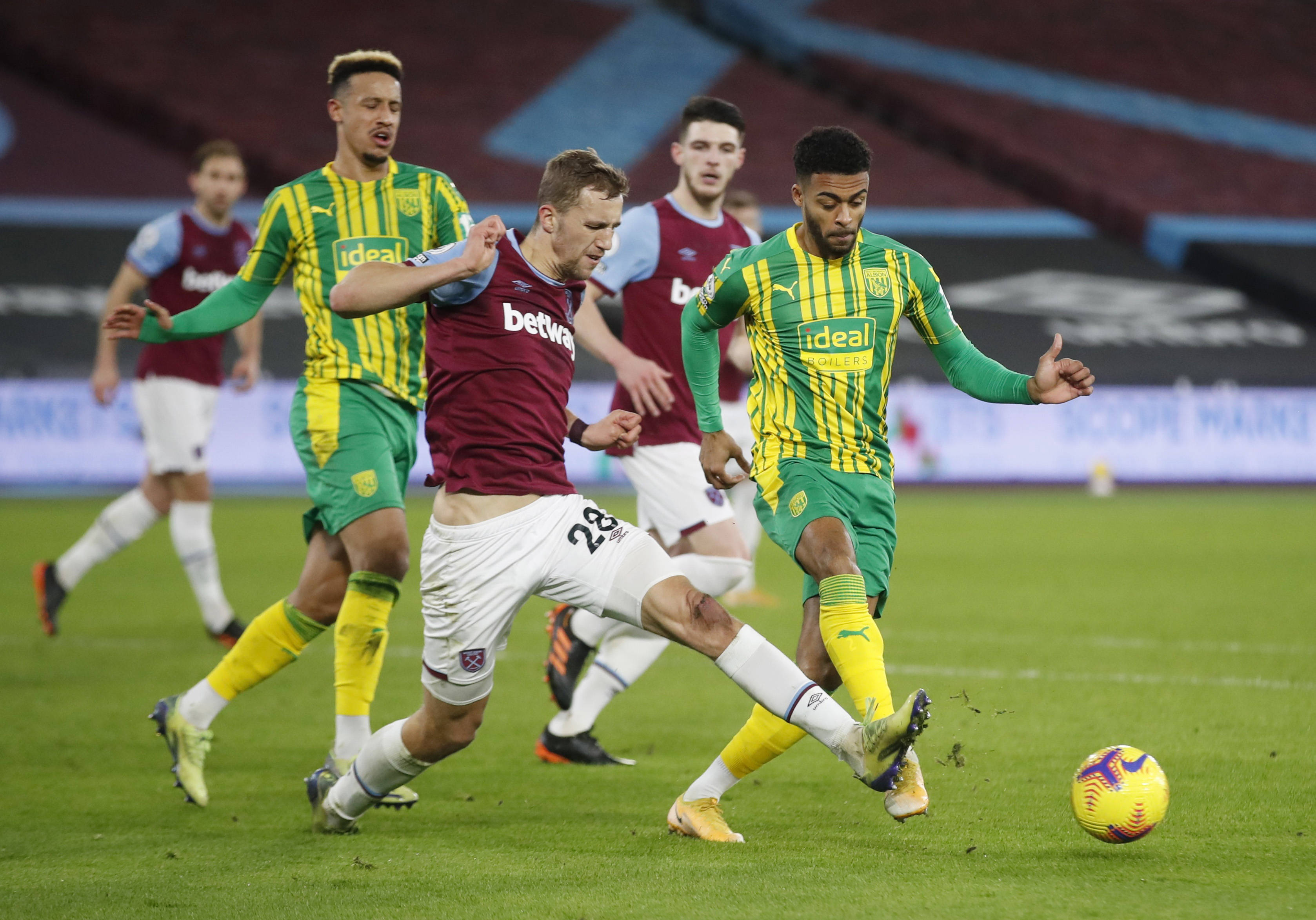 地运用了 地运用了